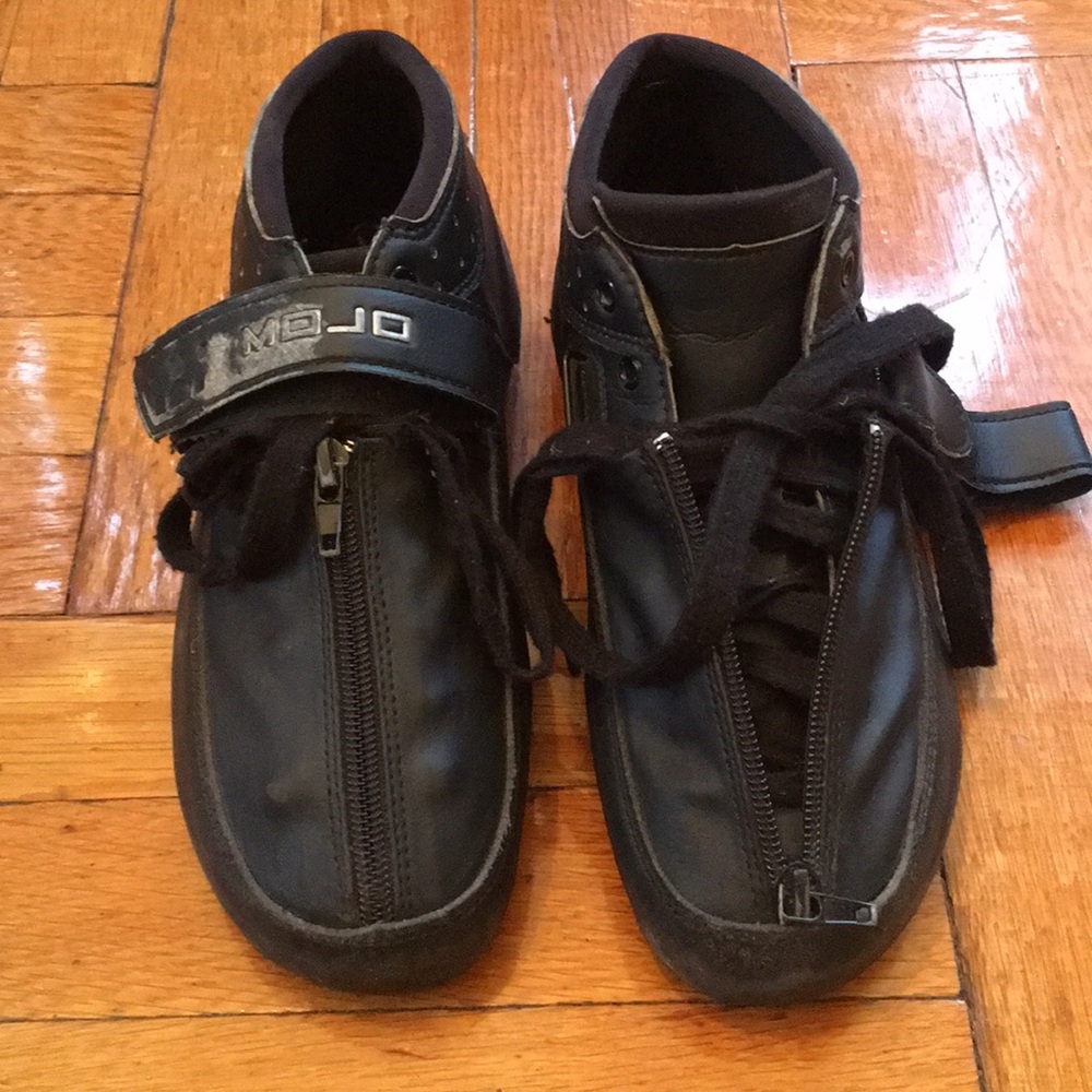 Skate boot Mota sz6 EUC. Skating/derby/ramp/bowl